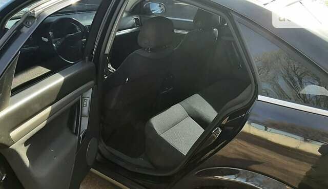 Опель Вектра, объемом двигателя 1.8 л и пробегом 330 тыс. км за 4999 $, фото 6 на Automoto.ua