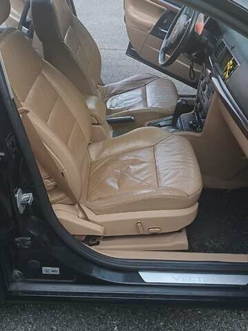 Опель Вектра, объемом двигателя 2.79 л и пробегом 210 тыс. км за 7146 $, фото 10 на Automoto.ua