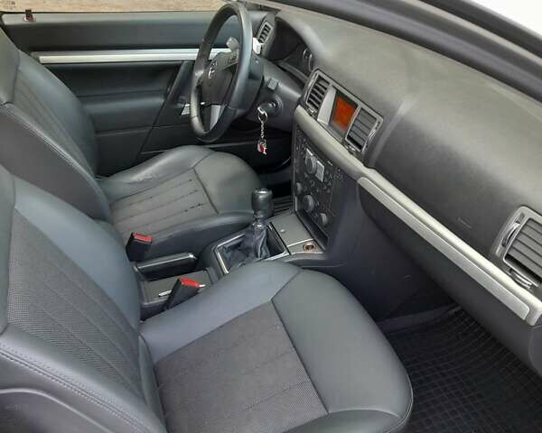 Опель Вектра, объемом двигателя 2.2 л и пробегом 187 тыс. км за 6700 $, фото 7 на Automoto.ua