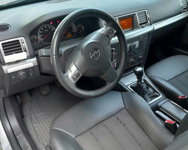 Опель Вектра, объемом двигателя 2.2 л и пробегом 187 тыс. км за 6700 $, фото 5 на Automoto.ua