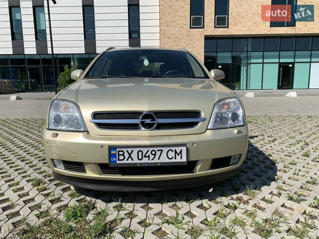 Желтый Опель Вектра, объемом двигателя 1.9 л и пробегом 383 тыс. км за 3500 $, фото 1 на Automoto.ua