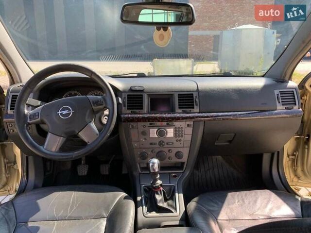 Жовтий Опель Вектра, об'ємом двигуна 1.91 л та пробігом 383 тис. км за 2950 $, фото 4 на Automoto.ua