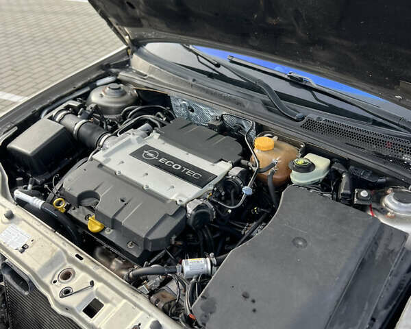 Жовтий Опель Вектра, об'ємом двигуна 3.2 л та пробігом 350 тис. км за 3750 $, фото 20 на Automoto.ua