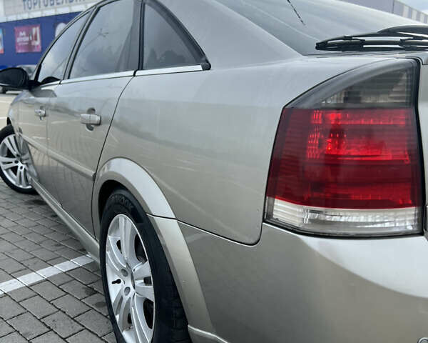 Жовтий Опель Вектра, об'ємом двигуна 3.2 л та пробігом 350 тис. км за 3750 $, фото 12 на Automoto.ua