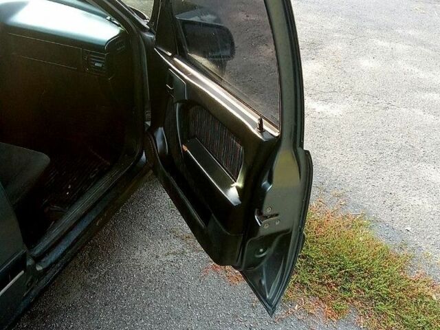 Сірий Опель Вектра, об'ємом двигуна 1.6 л та пробігом 250 тис. км за 1500 $, фото 3 на Automoto.ua