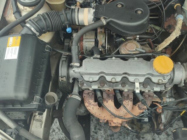 Сірий Опель Вектра, об'ємом двигуна 1.6 л та пробігом 200 тис. км за 1650 $, фото 11 на Automoto.ua