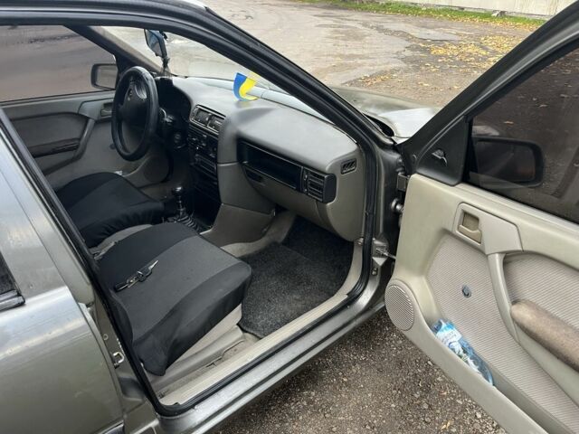 Опель Вектра 1991 в Могилев-Подольском на Automoto.ua Серый Опель Вектра, объемом двигателя 1.8 л и пробегом 1000 тыс. км за 1700 $, фото 5 на Automoto.ua