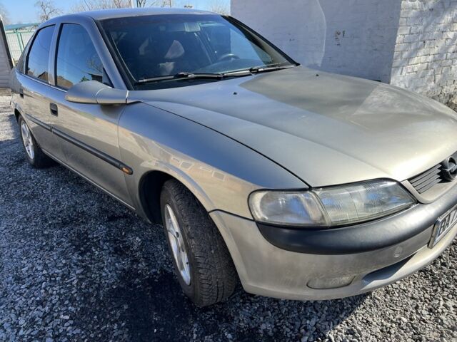 Серый Опель Вектра, объемом двигателя 2 л и пробегом 289 тыс. км за 2100 $, фото 1 на Automoto.ua