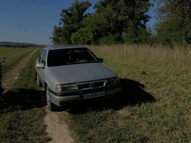 Сірий Опель Вектра, об'ємом двигуна 1.8 л та пробігом 495 тис. км за 1100 $, фото 3 на Automoto.ua