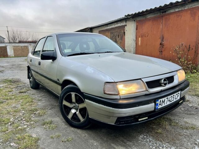 Серый Опель Вектра, объемом двигателя 1.7 л и пробегом 200 тыс. км за 1299 $, фото 16 на Automoto.ua