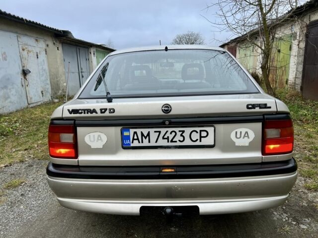 Серый Опель Вектра, объемом двигателя 1.7 л и пробегом 200 тыс. км за 1299 $, фото 6 на Automoto.ua