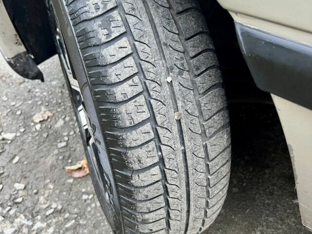 Серый Опель Вектра, объемом двигателя 1.7 л и пробегом 200 тыс. км за 1299 $, фото 12 на Automoto.ua