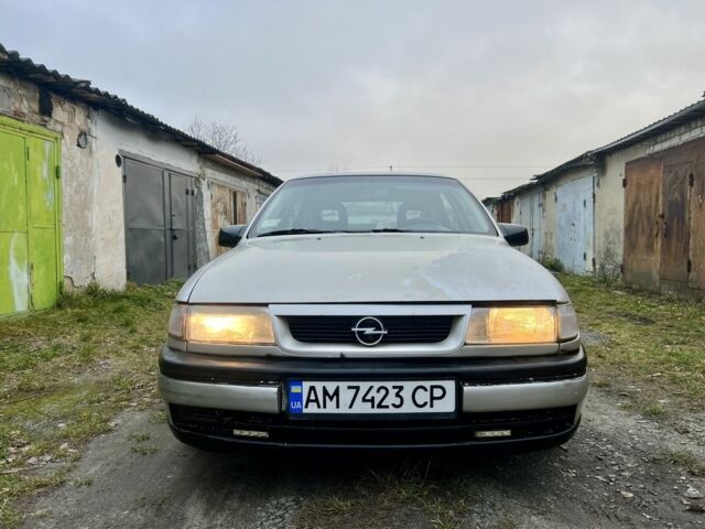 Серый Опель Вектра, объемом двигателя 1.7 л и пробегом 200 тыс. км за 1299 $, фото 1 на Automoto.ua