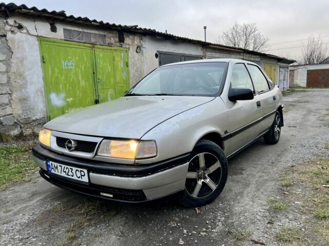 Серый Опель Вектра, объемом двигателя 1.7 л и пробегом 200 тыс. км за 1299 $, фото 13 на Automoto.ua