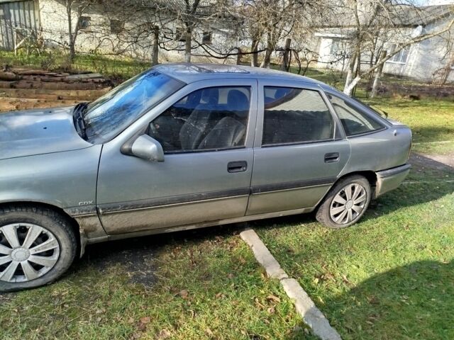 Сірий Опель Вектра, об'ємом двигуна 1.8 л та пробігом 251 тис. км за 1250 $, фото 5 на Automoto.ua