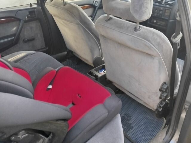 Сірий Опель Вектра, об'ємом двигуна 1.8 л та пробігом 251 тис. км за 1250 $, фото 3 на Automoto.ua