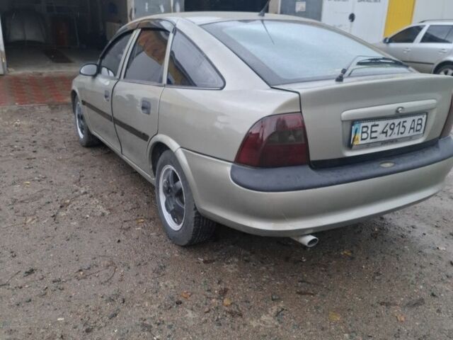 Серый Опель Вектра, объемом двигателя 1 л и пробегом 2 тыс. км за 2200 $, фото 4 на Automoto.ua