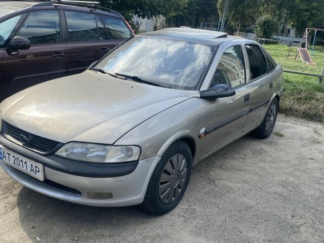 Опель Вектра 1996 в Калуше на Automoto.ua Серый Опель Вектра, объемом двигателя 1.6 л и пробегом 3 тыс. км за 1800 $, фото 1 на Automoto.ua