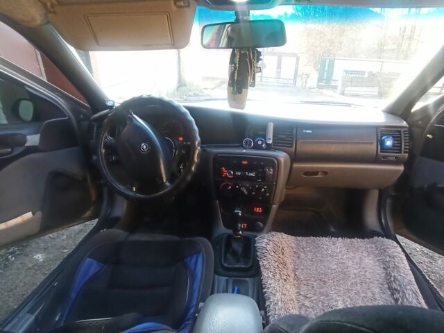 Сірий Опель Вектра, об'ємом двигуна 1.7 л та пробігом 450 тис. км за 2500 $, фото 4 на Automoto.ua