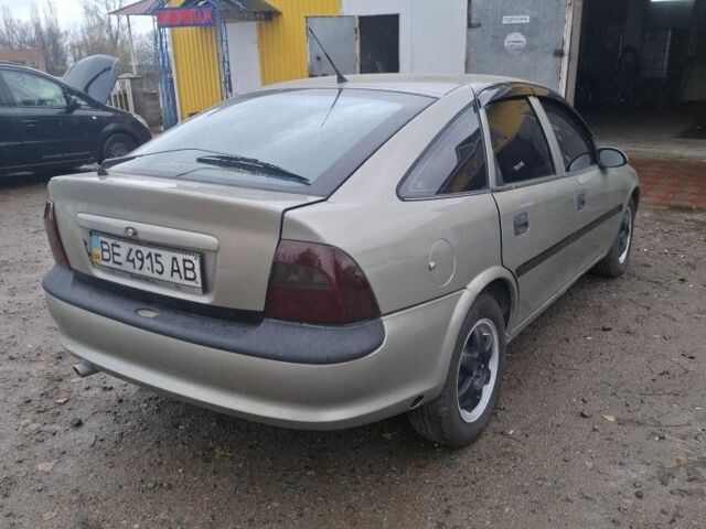 Серый Опель Вектра, объемом двигателя 1 л и пробегом 2 тыс. км за 2200 $, фото 3 на Automoto.ua