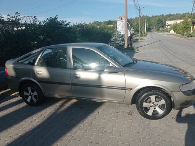 Сірий Опель Вектра, об'ємом двигуна 0 л та пробігом 410 тис. км за 1700 $, фото 1 на Automoto.ua