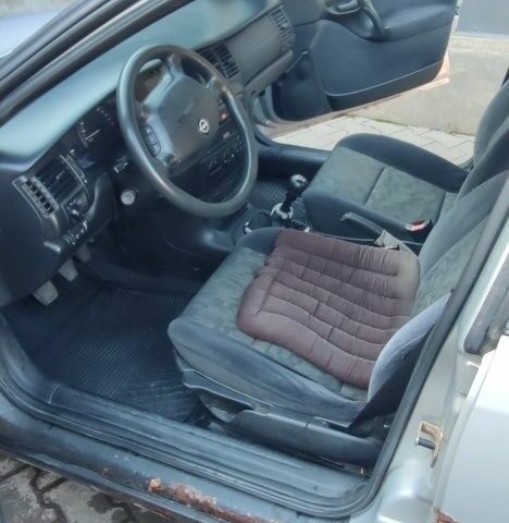 Опель Вектра 1998 у Чернівцях на Automoto.ua Сірий Опель Вектра, об'ємом двигуна 1.6 л та пробігом 257 тис. км за 1781 $, фото 7 на Automoto.ua