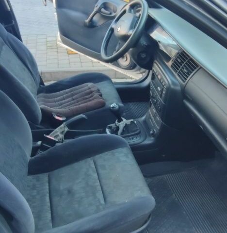 Опель Вектра 1998 у Чернівцях на Automoto.ua Сірий Опель Вектра, об'ємом двигуна 1.6 л та пробігом 257 тис. км за 1781 $, фото 6 на Automoto.ua