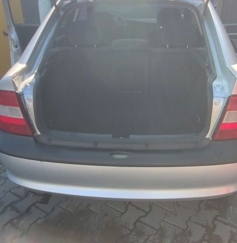 Опель Вектра 1998 у Чернівцях на Automoto.ua Сірий Опель Вектра, об'ємом двигуна 1.6 л та пробігом 257 тис. км за 1781 $, фото 8 на Automoto.ua