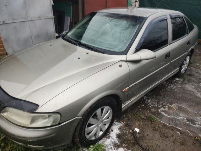 Серый Опель Вектра, объемом двигателя 1.8 л и пробегом 300 тыс. км за 1900 $, фото 1 на Automoto.ua