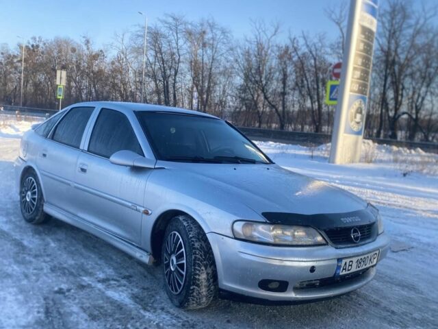 Серый Опель Вектра, объемом двигателя 2 л и пробегом 280 тыс. км за 1750 $, фото 5 на Automoto.ua