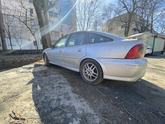 Серый Опель Вектра, объемом двигателя 2 л и пробегом 200 тыс. км за 2600 $, фото 6 на Automoto.ua