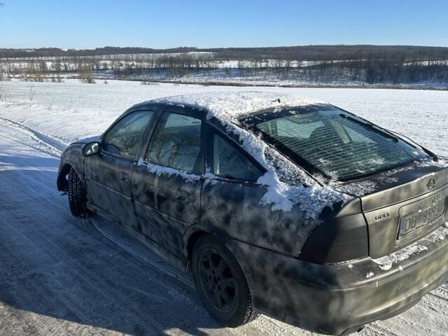 Сірий Опель Вектра, об'ємом двигуна 2 л та пробігом 258 тис. км за 700 $, фото 6 на Automoto.ua