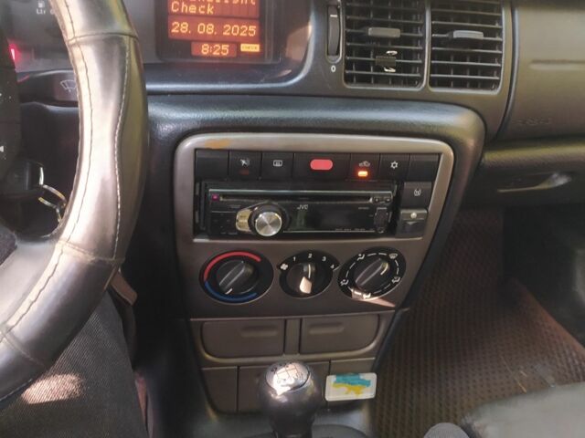 Серый Опель Вектра, объемом двигателя 2 л и пробегом 260 тыс. км за 2600 $, фото 2 на Automoto.ua