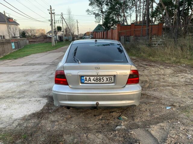 Серый Опель Вектра, объемом двигателя 2 л и пробегом 279 тыс. км за 1900 $, фото 5 на Automoto.ua