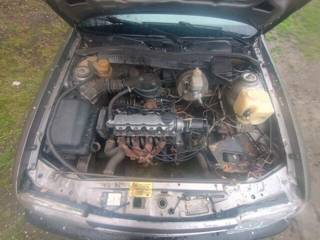 Серый Опель Вектра, объемом двигателя 1 л и пробегом 277 тыс. км за 650 $, фото 6 на Automoto.ua