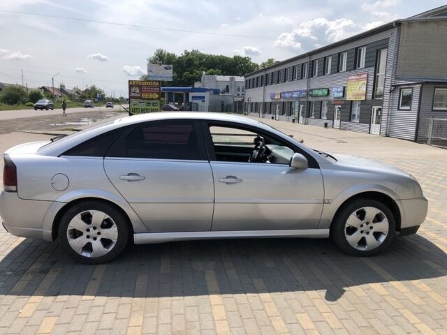 Серый Опель Вектра, объемом двигателя 1.8 л и пробегом 300 тыс. км за 3500 $, фото 1 на Automoto.ua