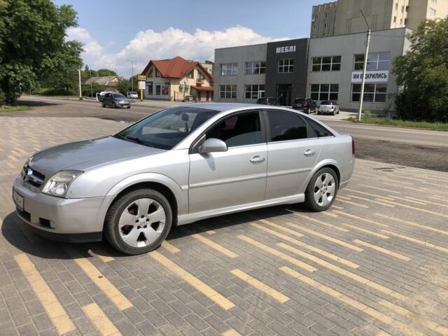 Серый Опель Вектра, объемом двигателя 1.8 л и пробегом 300 тыс. км за 3500 $, фото 2 на Automoto.ua