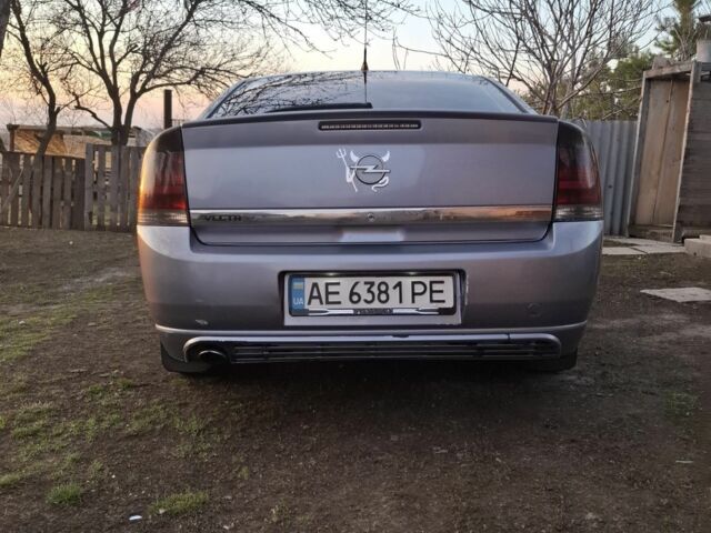 Сірий Опель Вектра, об'ємом двигуна 2.2 л та пробігом 320 тис. км за 3521 $, фото 6 на Automoto.ua