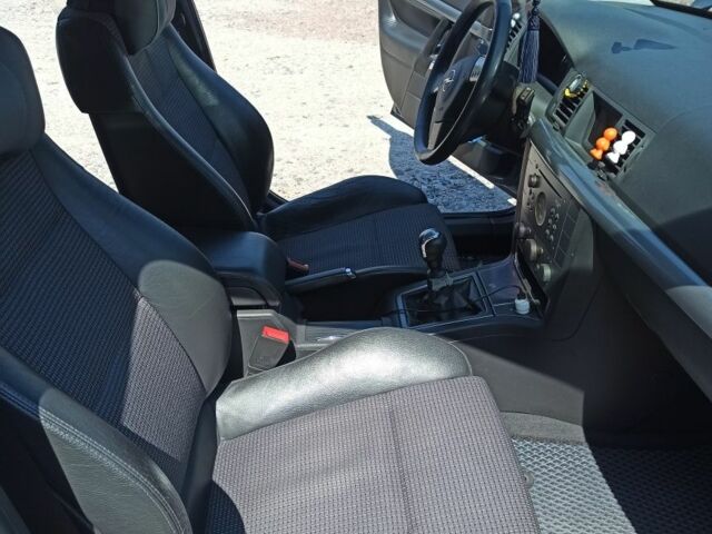 Сірий Опель Вектра, об'ємом двигуна 2.2 л та пробігом 343 тис. км за 4800 $, фото 20 на Automoto.ua