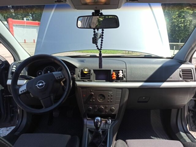 Сірий Опель Вектра, об'ємом двигуна 2.2 л та пробігом 343 тис. км за 4800 $, фото 11 на Automoto.ua