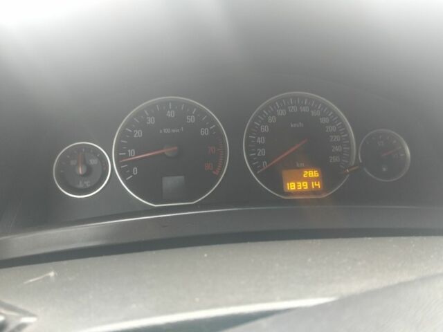 Серый Опель Вектра, объемом двигателя 2.2 л и пробегом 184 тыс. км за 5000 $, фото 7 на Automoto.ua