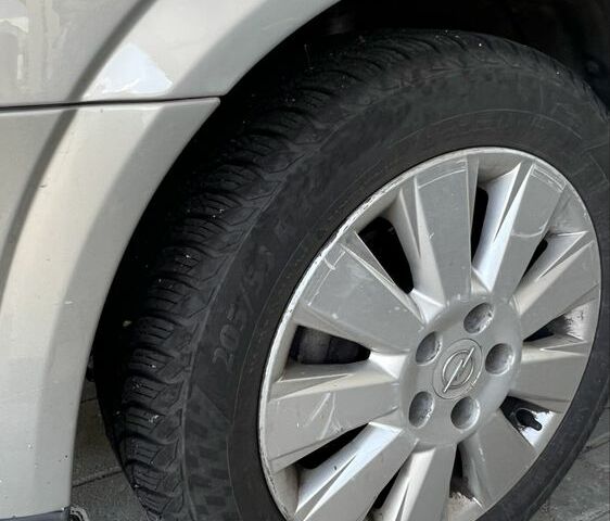 Серый Опель Вектра, объемом двигателя 2 л и пробегом 277 тыс. км за 3000 $, фото 3 на Automoto.ua