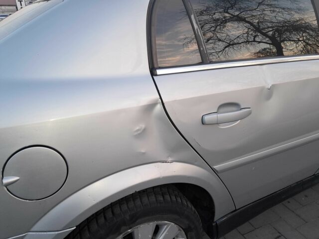 Серый Опель Вектра, объемом двигателя 2.2 л и пробегом 305 тыс. км за 3300 $, фото 7 на Automoto.ua