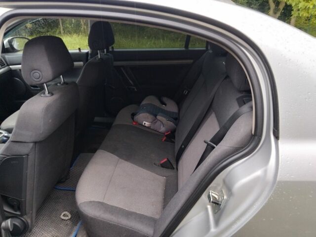 Серый Опель Вектра, объемом двигателя 2.2 л и пробегом 184 тыс. км за 5000 $, фото 2 на Automoto.ua