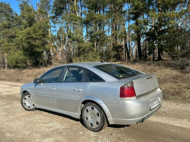 Серый Опель Вектра, объемом двигателя 1.9 л и пробегом 300 тыс. км за 2100 $, фото 3 на Automoto.ua