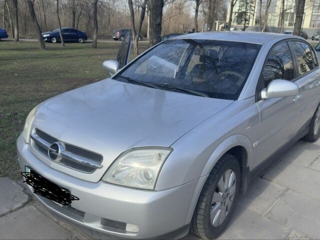Сірий Опель Вектра, об'ємом двигуна 2.2 л та пробігом 275 тис. км за 4000 $, фото 1 на Automoto.ua