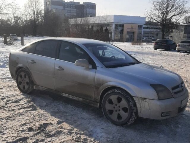 Серый Опель Вектра, объемом двигателя 2 л и пробегом 350 тыс. км за 2200 $, фото 1 на Automoto.ua