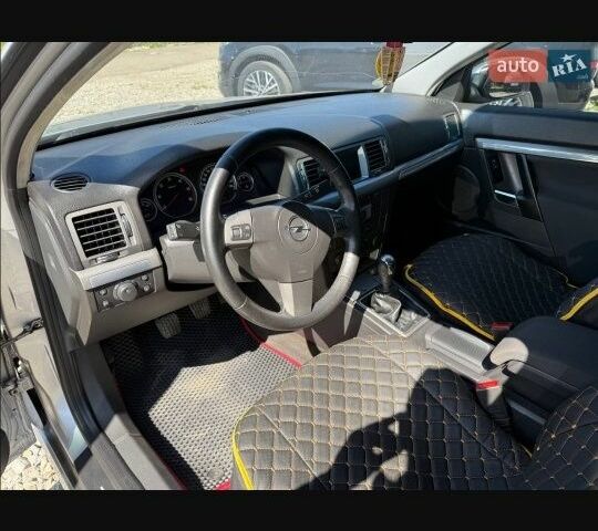 Серый Опель Вектра, объемом двигателя 0 л и пробегом 350 тыс. км за 5500 $, фото 6 на Automoto.ua