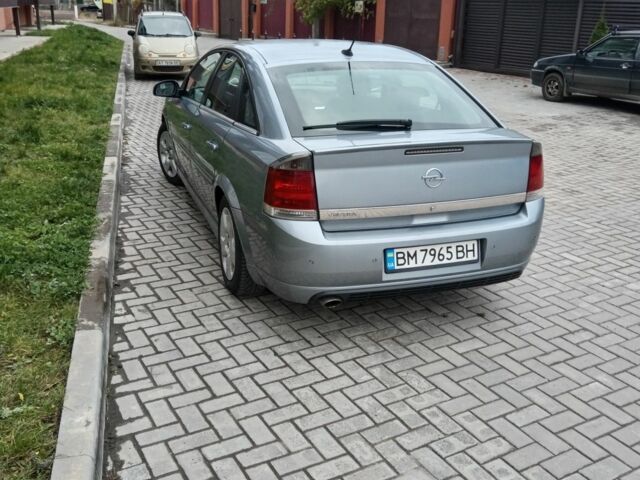 Серый Опель Вектра, объемом двигателя 2 л и пробегом 223 тыс. км за 5250 $, фото 2 на Automoto.ua