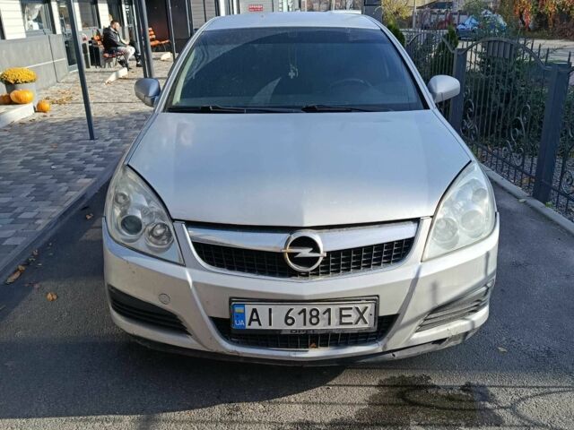 Серый Опель Вектра, объемом двигателя 2.2 л и пробегом 400 тыс. км за 2500 $, фото 3 на Automoto.ua